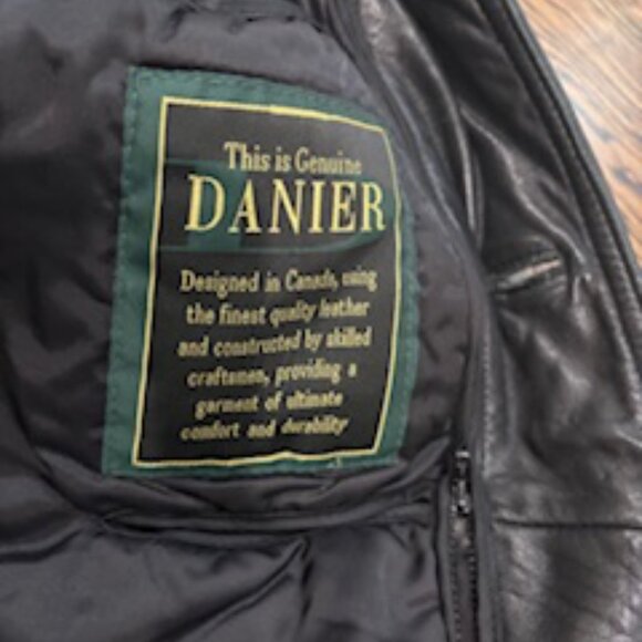 EUC Danier Genuine Leather jacket insulated removable vest size XXL - Picture 8 of 14